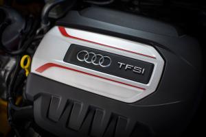 Audi TTS Coupe 2015 года  (AU)